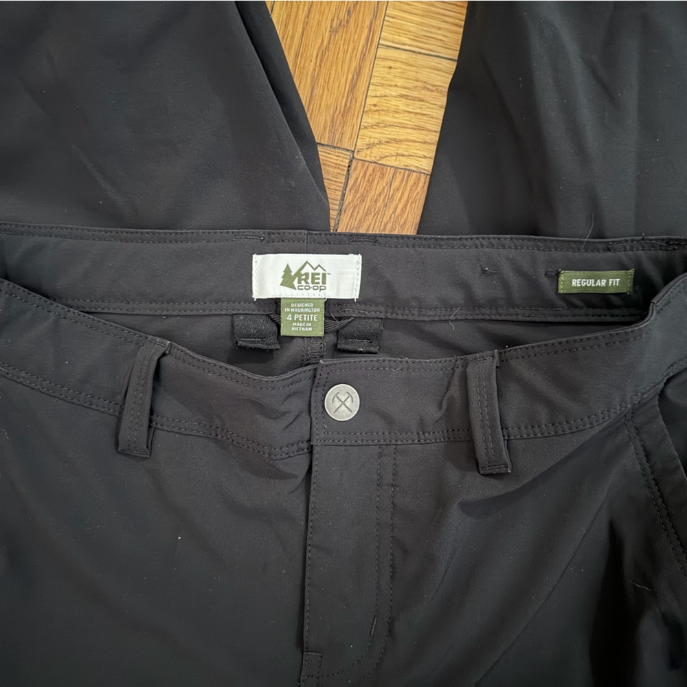 Women’s REI Convertible Hiking Pants 4p
